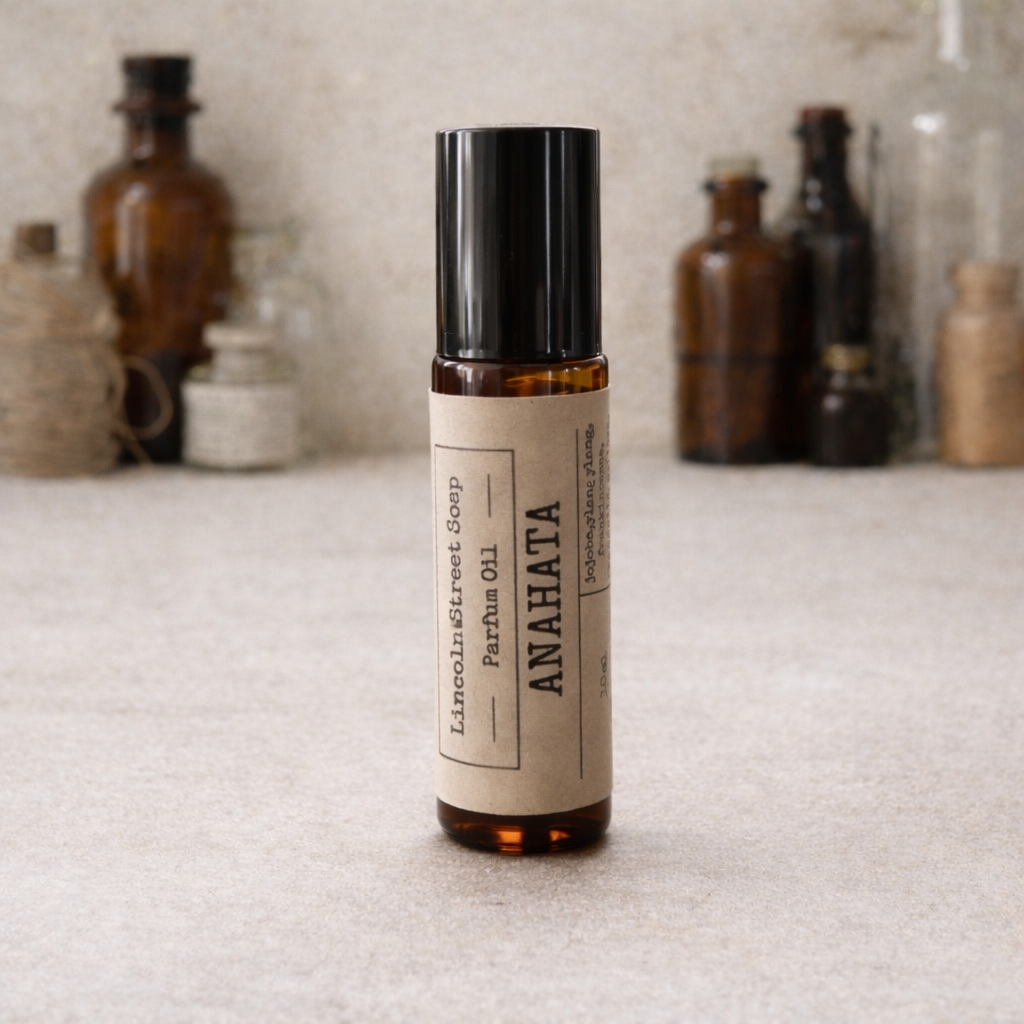 Anahata Heart Chakra Gift Set | Anatomical Heart Soap (1 oz) & Parfum Roller (10 ml)